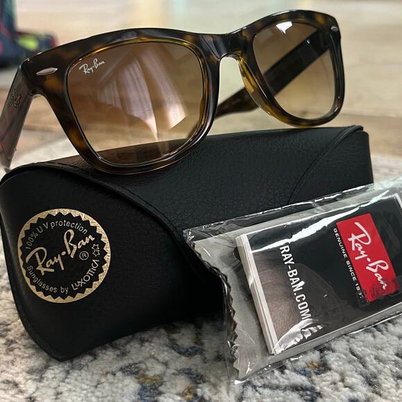 Ray-Ban Wayfarer Folding Classic Sunglasses Tortoise Gradient Brown - Picture 12 of 16